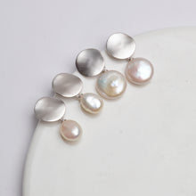 Load image into Gallery viewer, Silver Freshwater Pearl Earrings
