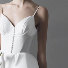 Load image into Gallery viewer, Fashion Bride Wedding Plus Size Wedding Dress