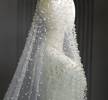 Load image into Gallery viewer, Pearl Long Luxury Wedding Veil